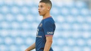 PSGがリバプールらビッグクラブ関心の逸材MFガルビとプロ契約締結！