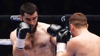 18戦全勝KO率100％の世界王者、2R計4度ダウンの319秒殺に海外衝撃「爆弾をぶつけた」