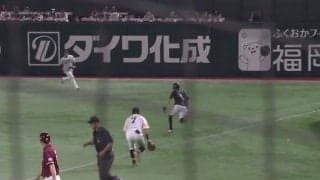 フェアゾーン乱入「ボールボーイ逃げまくる」　まさかの右翼縦断が「まじでツボ」