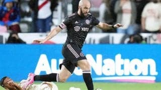 イグアインは現役続行を示唆！　銀河系軍団擁したマドリー時代の思い出も語る