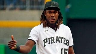 【MLB】遊撃から156キロ爆肩炸裂　“瞬間移動”する異次元送球が「イカつい」「キャノン法」