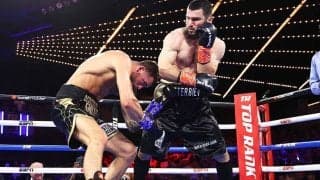 18勝KO率100％のライトヘビー級王者、319秒で敗れた相手が衝撃回顧「平衡感覚失った」