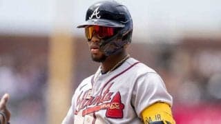 【MLB】試合開始20秒で疑惑の判定…　ボール2個分外れる一投に解説も苦笑い「見て下さい」