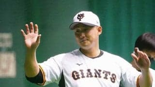 強肩捕手・中田翔が「様になってる」　鮮やかスローに「何をやらせても上手いなあ」