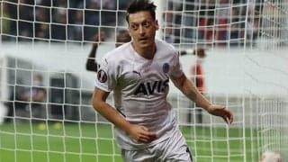 エジルがゲーマー転身説を否定！「フェイクニュースに惑わされるな」