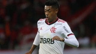 レアルが粋な計らい！ 全治約12カ月の重傷を負ったフラメンゴの選手に激励のレター「1日も早い回復を」