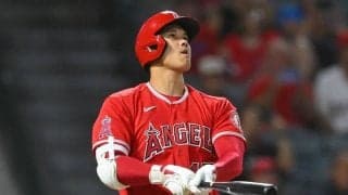 「史上最高の映像だ！」大谷翔平、土壇場３ラン後の”確信歩き”と”雄叫び”に米記者熱狂！