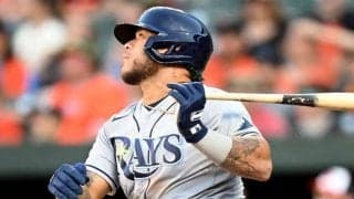 【MLB】安打すら難しい“奇跡の激遅HR”　珍すぎるスタンドインに本人仰天「バット折れた」