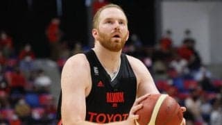 A東京が大黒柱のアレックス・カークと契約継続「目標に向かって戦っていきます」