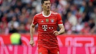 バイエルンCEOのオリバー・カーン、いまだレヴァンドフスキの退団認めず「初日のトレーニングを楽しみにしている」