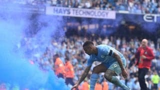 罰金＋3年間のサッカー活動禁止、劇的なシティの優勝試合で発煙筒投げ込んだファンに重い処分