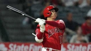 大谷翔平、同僚すら“仕事を忘れた”圧巻3ラン　二塁走者にファン「何しとんねん笑」【8打点＆13Kの衝撃】