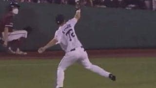 「肩強すぎる」　盗塁王4度の西川遥輝刺した“元投手”の完璧返球が「素晴らしい」