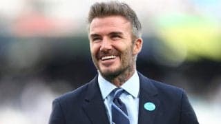 「めちゃ映える絵面」ベッカムと新型マセラティの組み合わせに熱視線「ジェームズ・ボンドみたい」