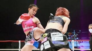 【格闘技／K-1女子大会】美しきタイの19歳パヤーフォン、優勝候補の菅原美優を下し初代アトム級王座に就く