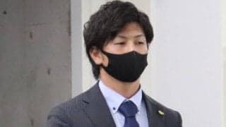 ヤクルト、支配下復帰の小澤怜史を即登録、嶋基宏＆坂本光士郎を抹消　26日の公示