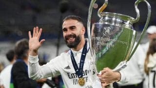 レアルDFが結婚式！ 相手はモデルで双子のウエディング・プランナー、チームメイトも参列し祝福