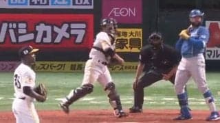 “時間差”甲斐キャノンが「えぐくない？」　爆肩送球に「惚れてまうやろ」