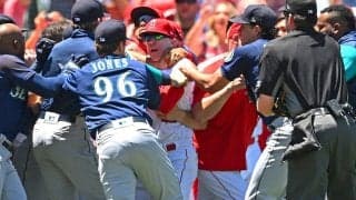 【MLB】マリナーズ監督、大乱闘に「常軌を逸脱した」　“伏線”からの死球に「感情が高ぶった」