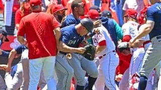 大谷翔平も参戦の大乱闘　発端の死球与えたエ軍右腕が釈明「昼の試合は初めてなんだ」