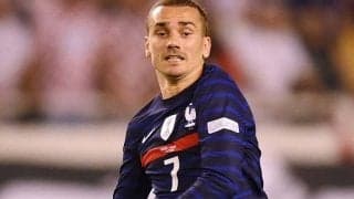 グリーズマンが“レインボー”ヘアに大胆イメチェン！チームメイトからは不評…