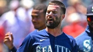 【MLB】エンゼルスファンへ、大乱闘中に“禁断ポーズ”を取った敵選手に反響「最高だ！」