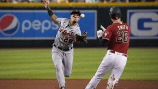 【MLB】速すぎて見えない!?　魔術師が見せた“超高速背面タッチ”が「信じられない」