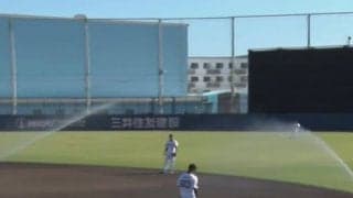 突然の“放水”アクシデントでオリ2軍戦が中断　梅雨明け酷暑でスプリンクラーが暴発？