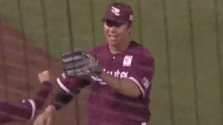 走者も心折れる“低弾道レーザー”が「凄すぎる」　精密送球に驚愕「さすがプロ」