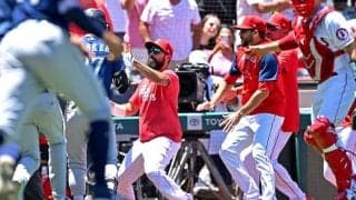 大谷翔平も参戦の大乱闘を“超接近レポート”　臨場感に米注目「オオタニはどこに？」