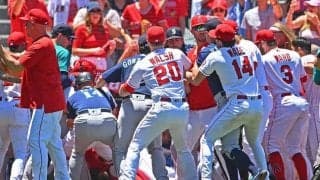 大谷翔平の同僚右腕、乱闘時の“自滅”で右肘骨折　米落胆「バカな代償」「笑えない」