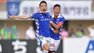 横浜FM水沼がDeNAとのコラボでマウンドへ！三浦監督の「18」を背負っての投球は…