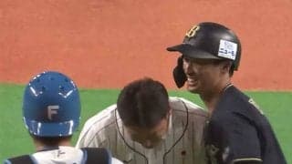 名手のまさかの“平謝り”に「めっちゃ笑った」　打者直撃の大暴投“死球式”