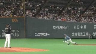 一塁走者に何が起きた？　新庄監督会心の“転んだふり”大成功が「鮮やかすぎる」