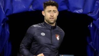 「気合入りすぎ」元チェルシーDFが運動会の“みのむし競走”で執念のダイブ！稀に見る熱戦に「VARが必要だ」