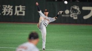 急停止からの“ビーム送球”が「肩えぐい」　振り向きざまの爆肩に「よだれ出る」