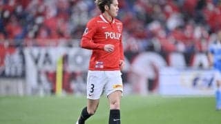 浦和レッズと京都の5人が試合後に埼スタで記念撮影！ J1の舞台でのうれしい再会に「強面の指揮官もニンマリ」