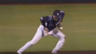 源田の「簡単に見せすぎ」好守にファン驚愕　ゴロさばくグラブが「掃除機のよう」