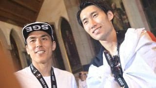 これもトレーニングの一環!?鎌田らフランクフルトの選手たちが“ラフティング”で激流に挑戦！