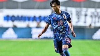 三笘薫の「新天地トレーニング映像」が公開!「ベルギー代表FW」と肩を組んで話す姿にファン大興奮