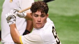 苦言が一夜で称賛に…鷹リチャードの2打席連発を呼んだ藤本監督の「魔法の言葉」