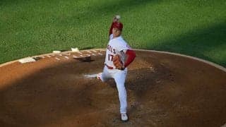 大谷翔平の失点阻止を“諦めた”右翼手アデル　米記者は疑問「球へのチャージを拒否」