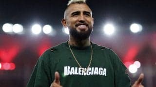 フラメンゴがビダル加入を発表！ 背番号は「32」を着用へ