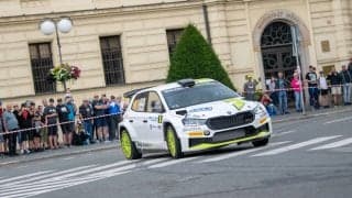 シュコダの新型ファビアRSラリー2がボヘミアラリーで初お披露目