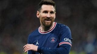 来日目前！バカンスからパリへと戻ったメッシがフランス革命祝う「パリ祭り」を満喫