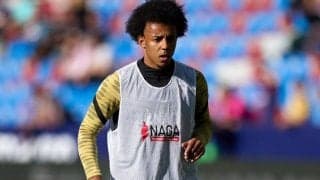 アケ獲得失敗のチェルシー、クンデに本腰