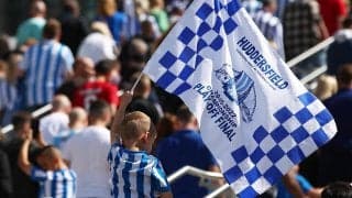 中山雄太加入のハダースフィールドが新ユニフォーム発表！ 3rdはピンクとパープルのグラデーション！