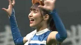 チアの腰に釘付け「なんか付いてる」　あざとさ増した魔性ぶりが「めっちゃ可愛い」