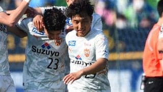 「山原が世界にバレた」名手・西川でもムリ！鮮烈ブレ球でプロ初得点の清水ルーキーに相手サポも脱帽「浦和目線でも厄介だった」