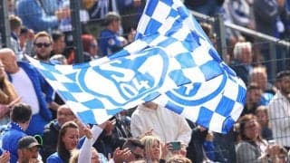 友情を表現！吉田加入のシャルケがニュルンベルクとほぼ“お揃い”のユニフォームを発表